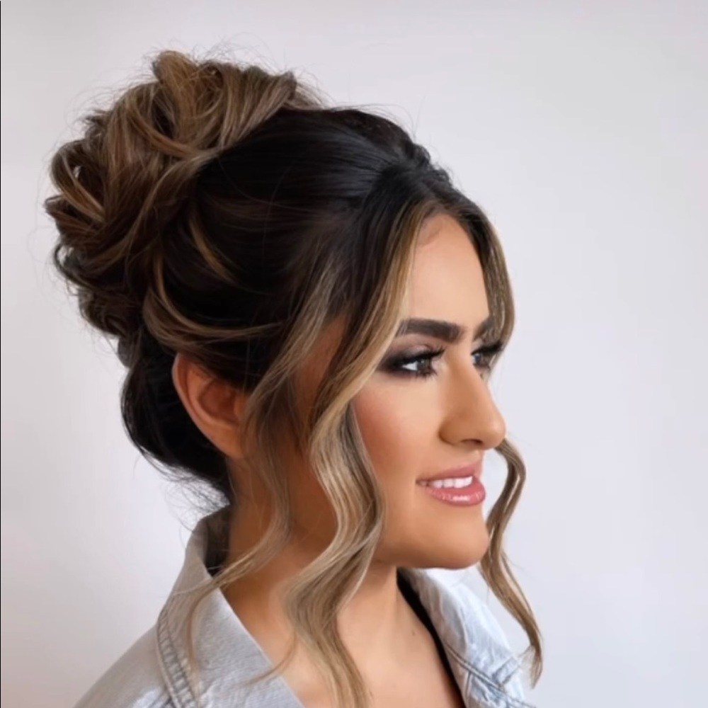 Meet your Posher, Amalia